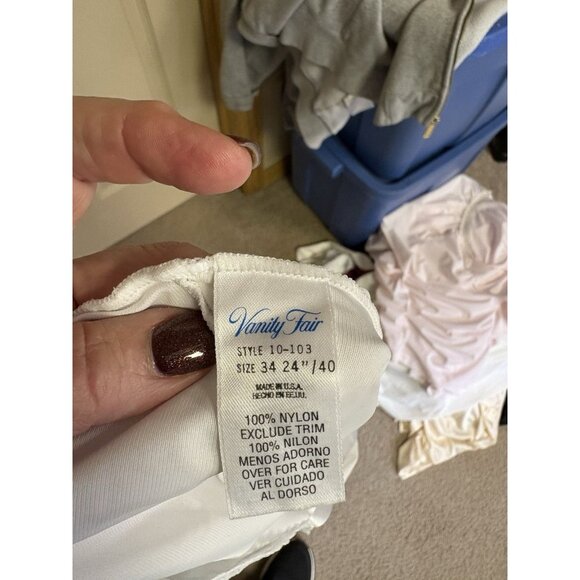 Vintage Vanity Fair Full Slip Off White Nylon Lace Made in USA Size 34 - Picture 6 of 7